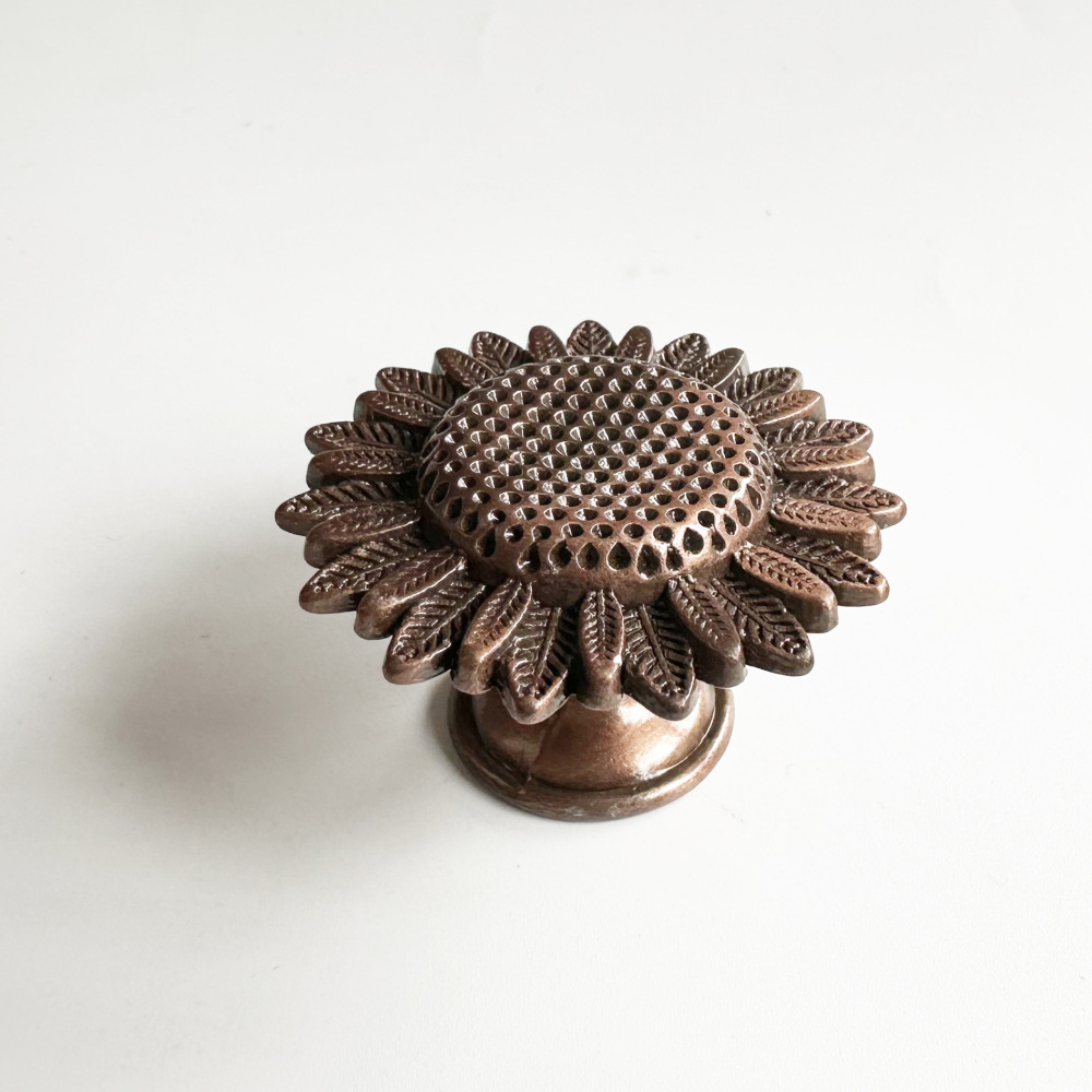 Vintage Sunflower Cabinet Knob - Vintage Furniture Hardware Replacement recension och pris
